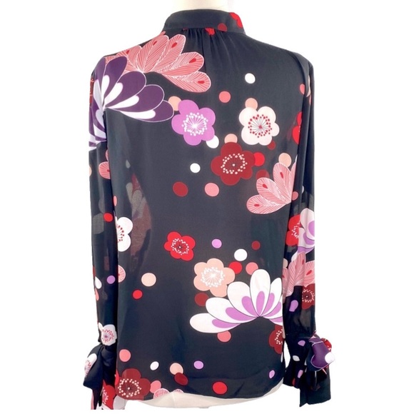 Ann Taylor Bow Cuff Black Blouse with Multicolor Floral Pattern. Size S - Picture 8 of 11